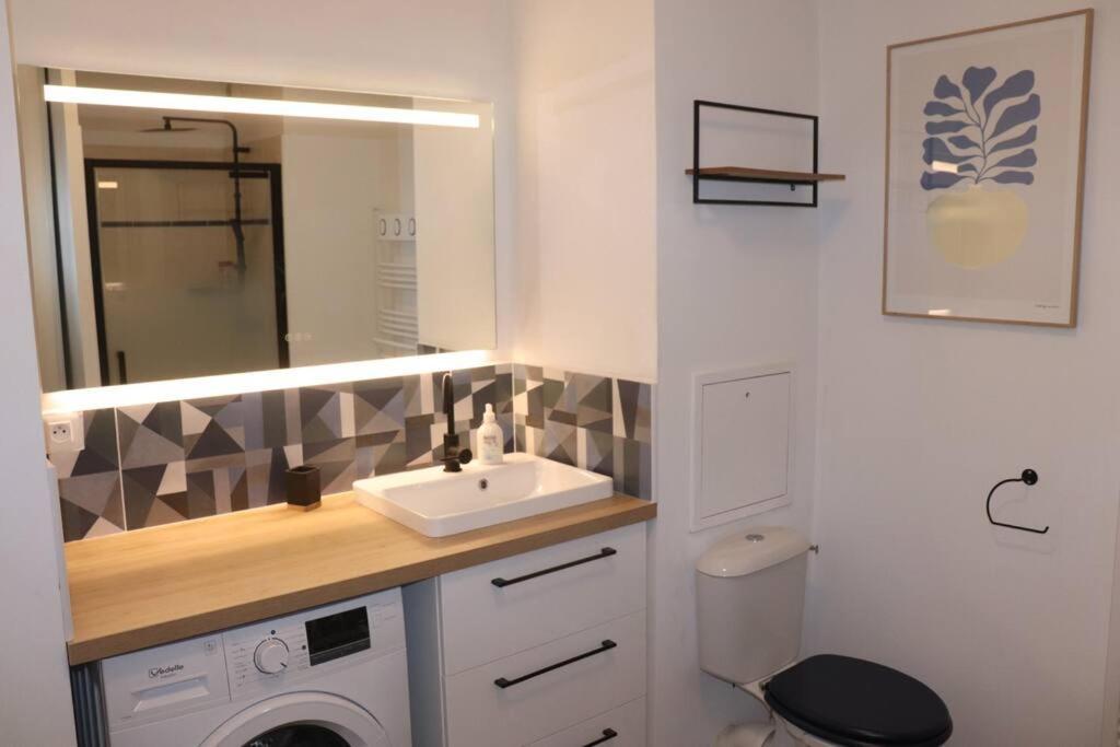 Appartamento Les Cedres -Tram A 50 Metres, Bordeaux A 5 Minutes, Parking Cenon Esterno foto