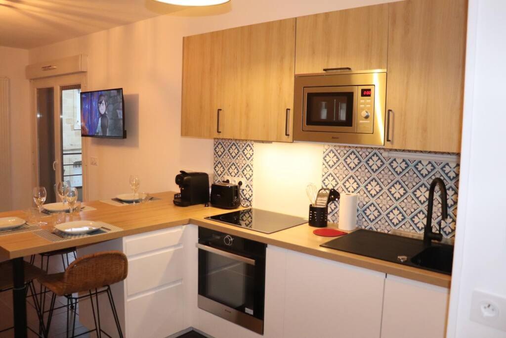 Appartamento Les Cedres -Tram A 50 Metres, Bordeaux A 5 Minutes, Parking Cenon Esterno foto